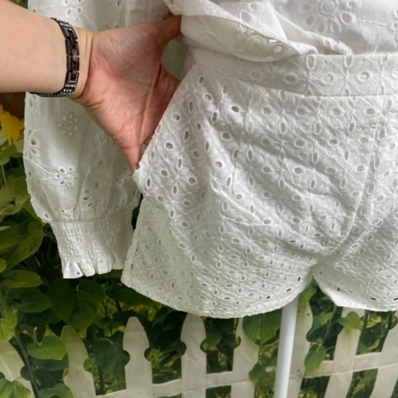 SENLIS White Diamond Eyelet Emile Outfit Small - Picture 10 of 16